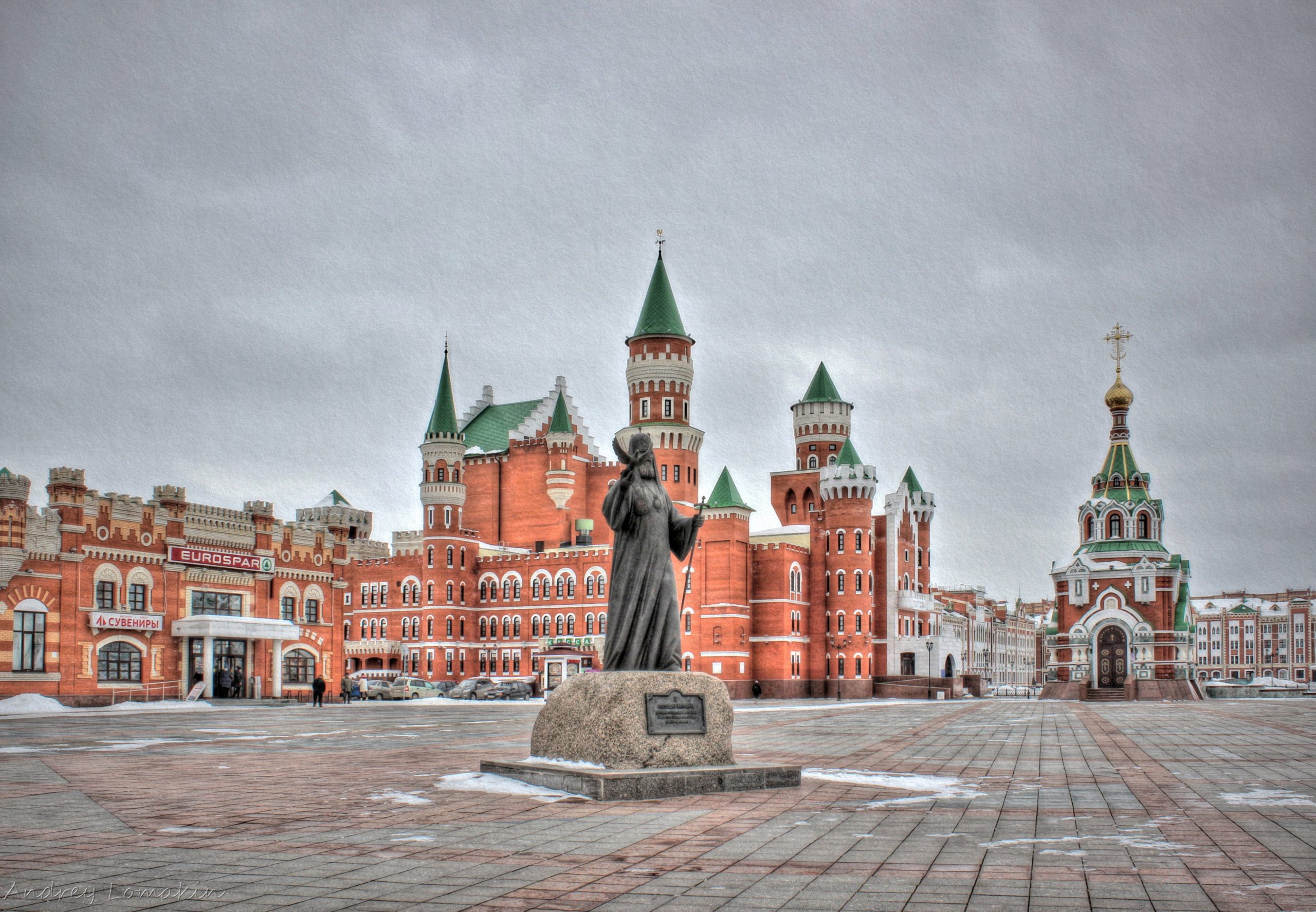 Патриаршая площадь, Йошкар-Ола