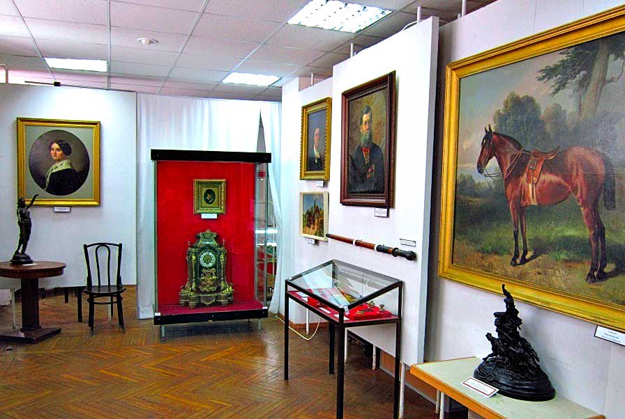 Внутри Краеведческого музея Пятигорска