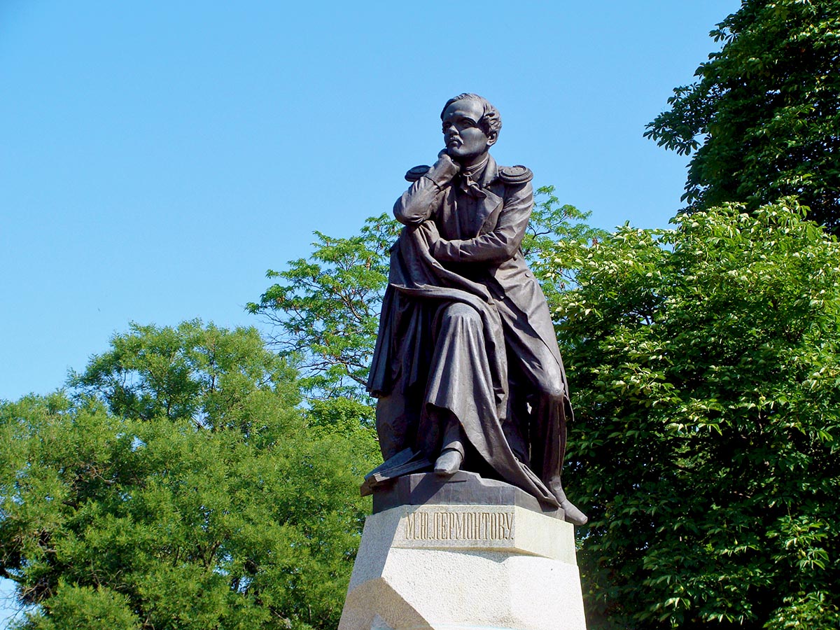 Памятник Лермонтову в Пятигорске