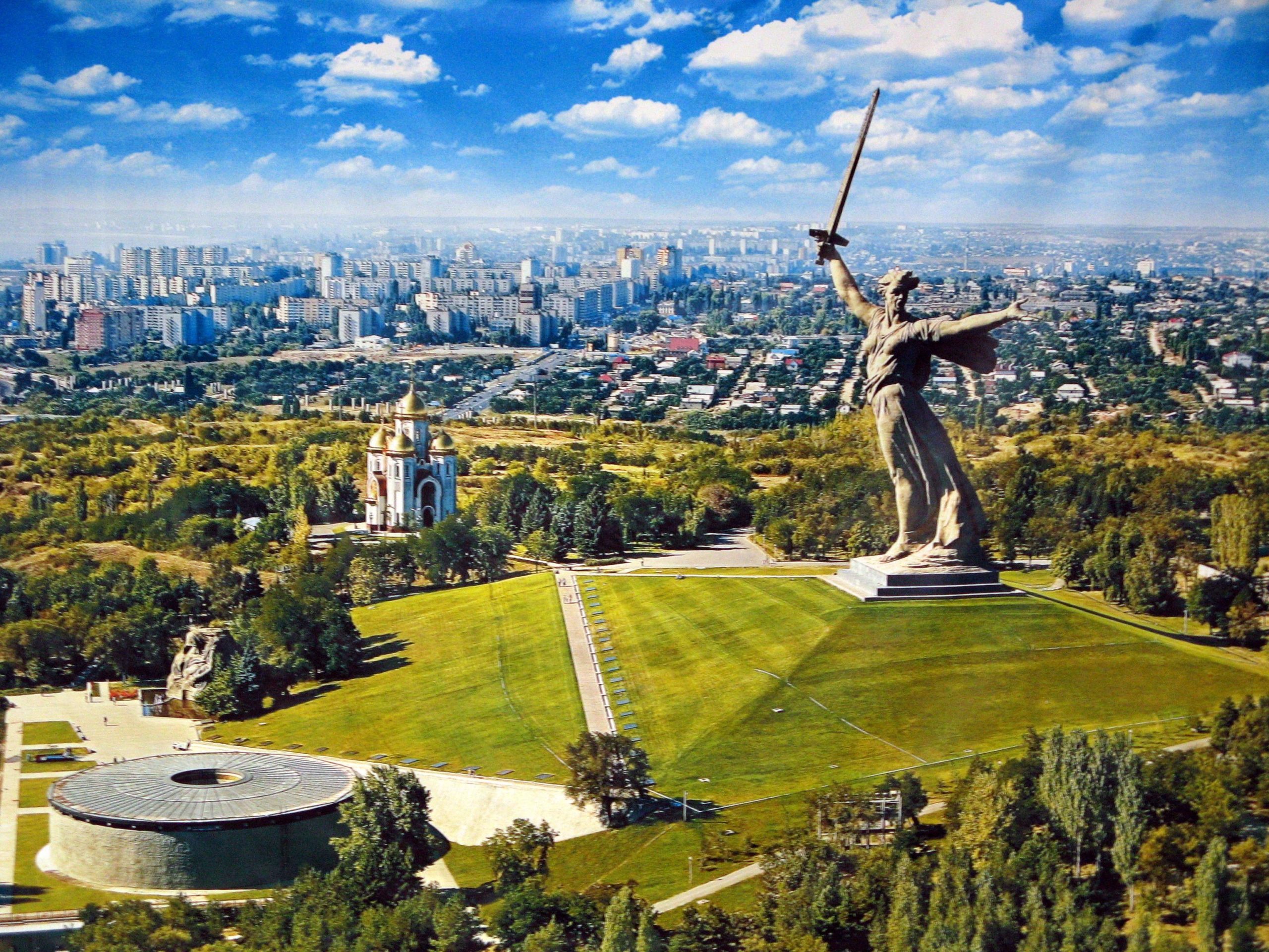 Вид сверху на Памятник Родины Матери, Волгоград